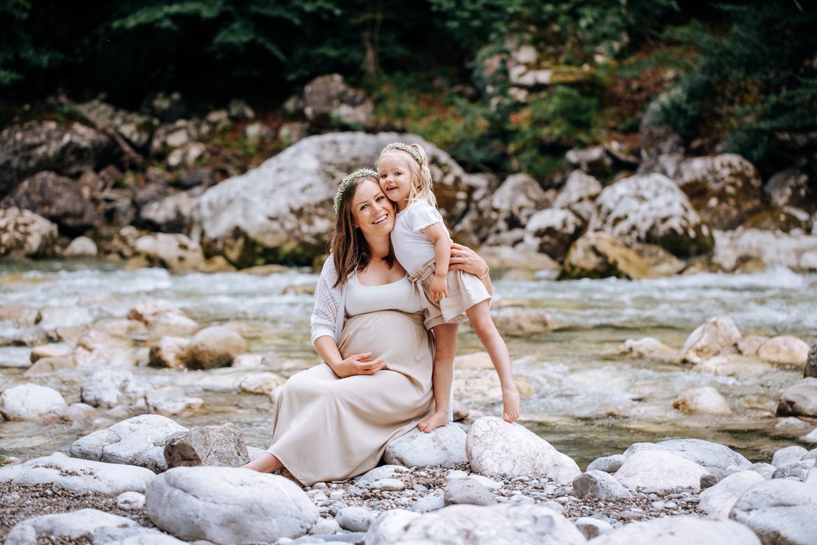 Schwangerschaftsfoto mit Familie Tirol