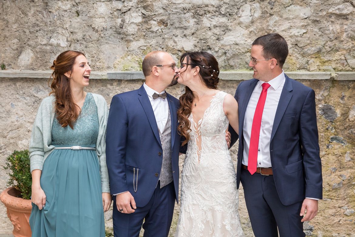 Familienfotos auf der Hochzeit in Tirol